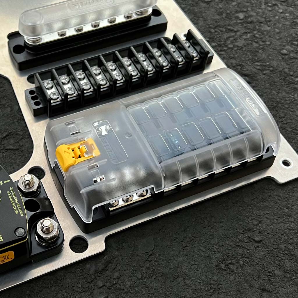 Blue Sea Fuse Block with Cover image 0