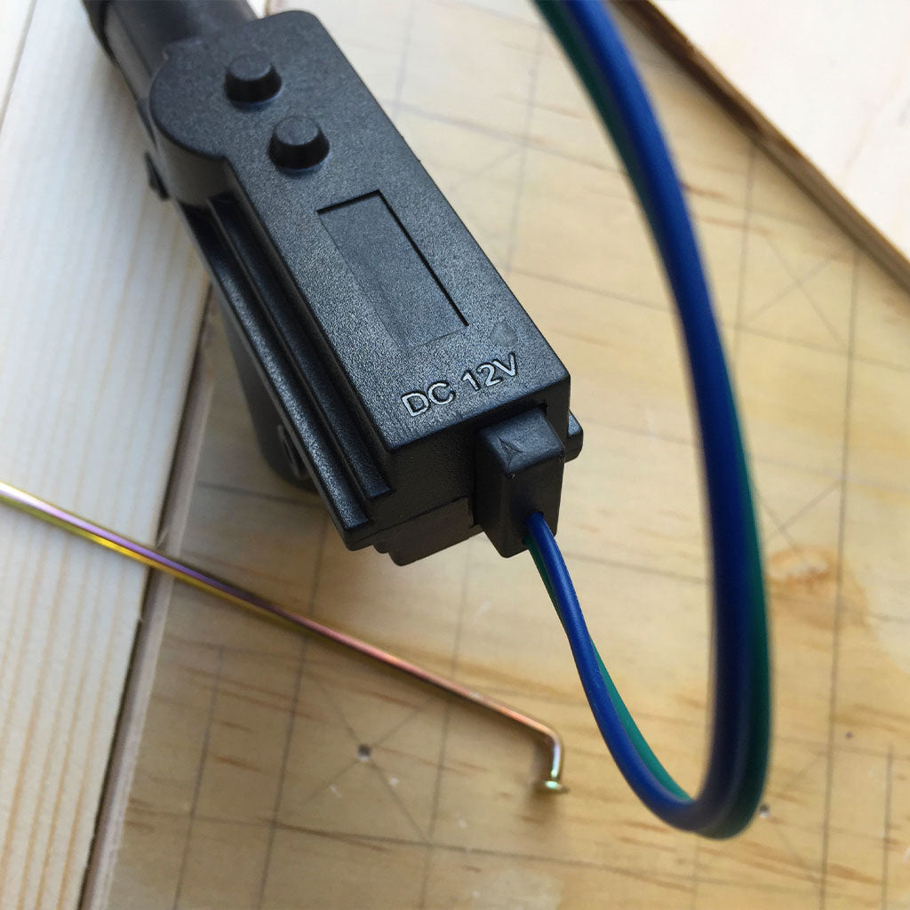 Auto-Lock Tailgate for Tacoma image 1