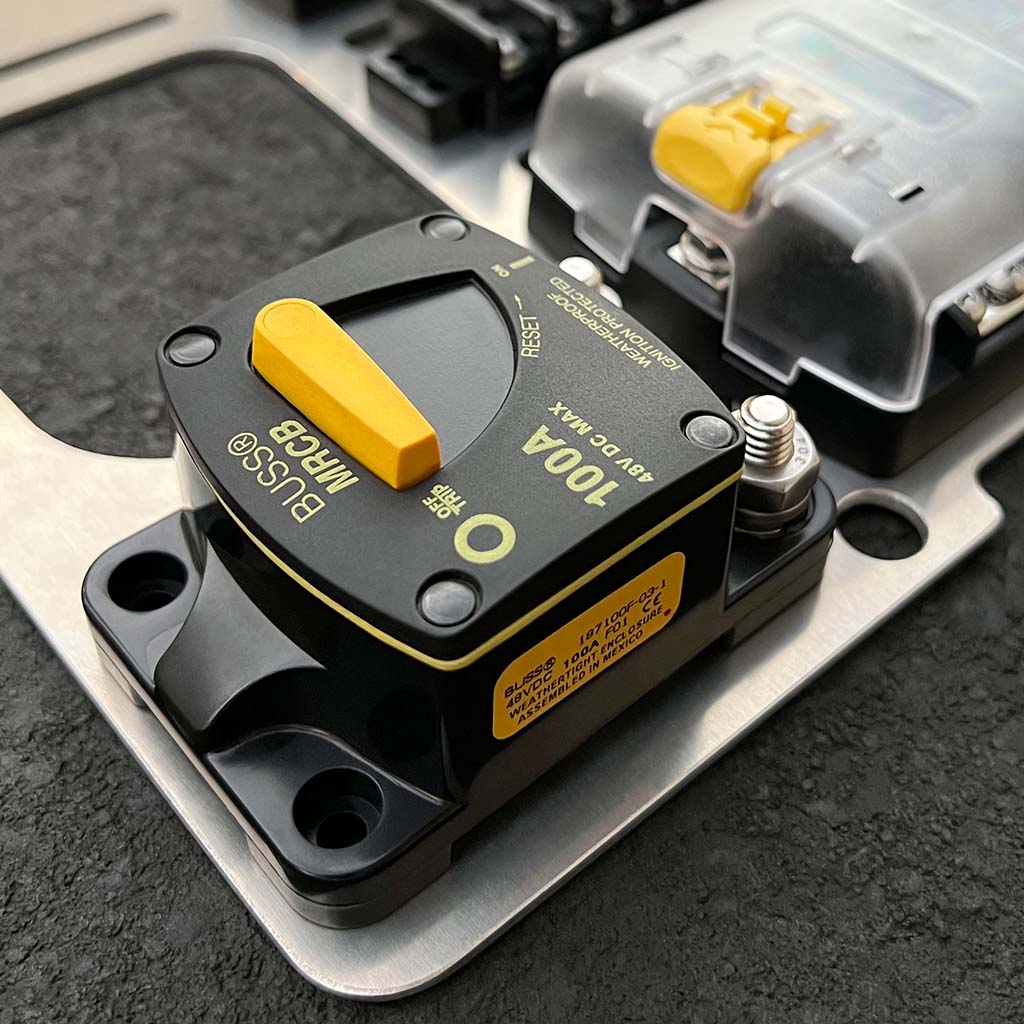 Eaton Bussmann 100A Circuit Breaker image 6