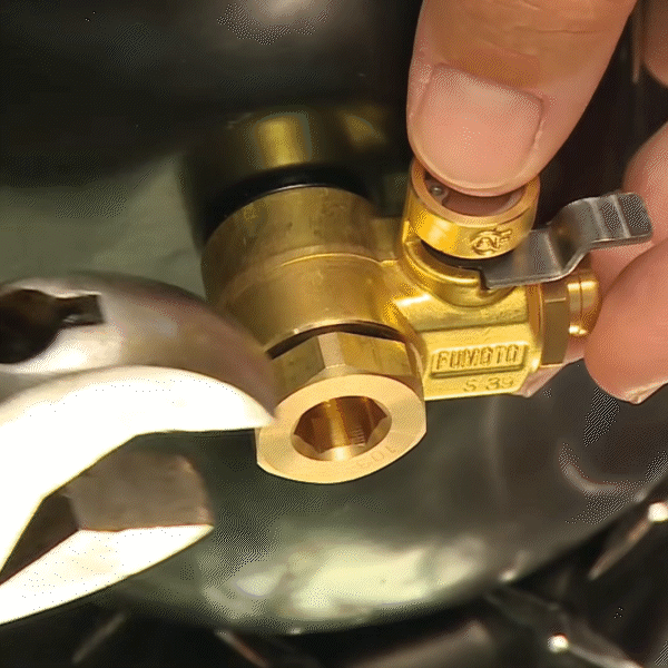 FUMOTO Oil Drain Valve [FORD, CHEVY]