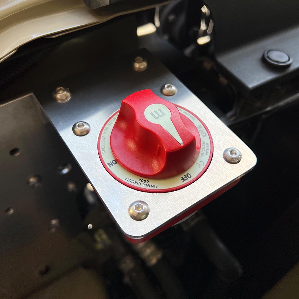 Blue Sea 300A On/Off Switch image 0