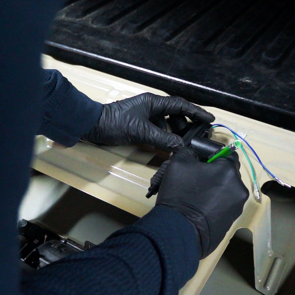 Auto-Lock Tailgate for Tacoma image 3